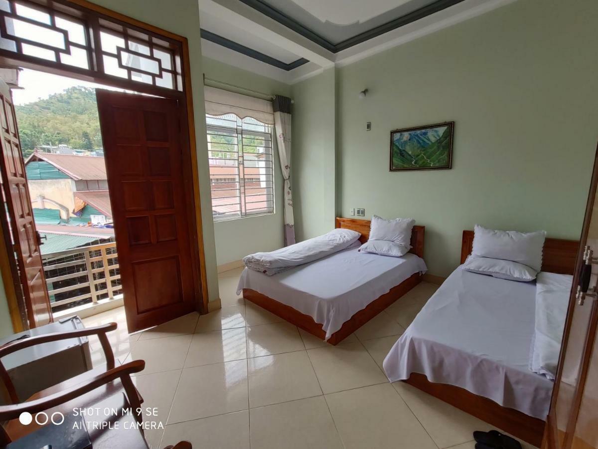 Ly Hoan Guesthouse Lang Xao Vang Exterior photo
